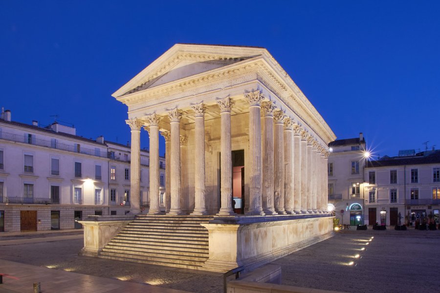 visiter nimes